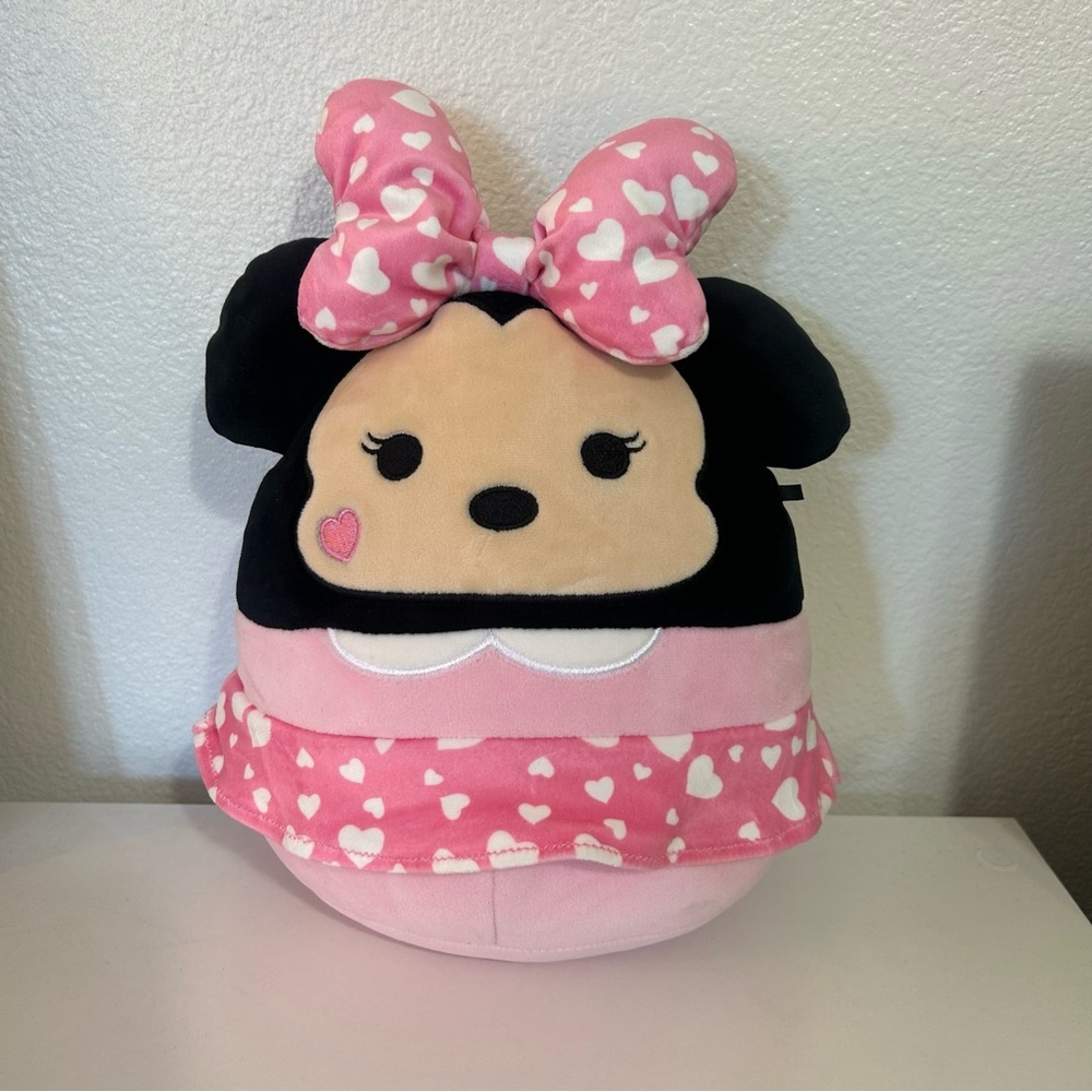 Minnie Mouse Squishmallow 8”